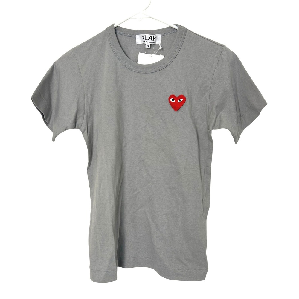 NWT Comme‎ des Garcons Play T-Shirt S Grey Red Heart Logo Made in Japan